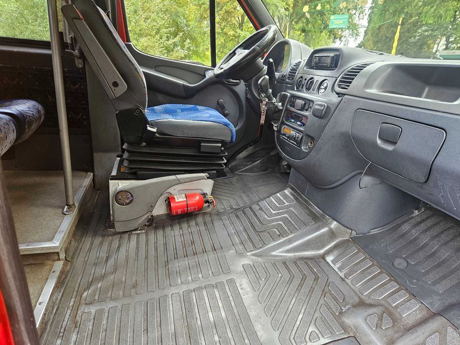 Autobus mercedes sprinter 2.7cdi  16miejsc dmc3500