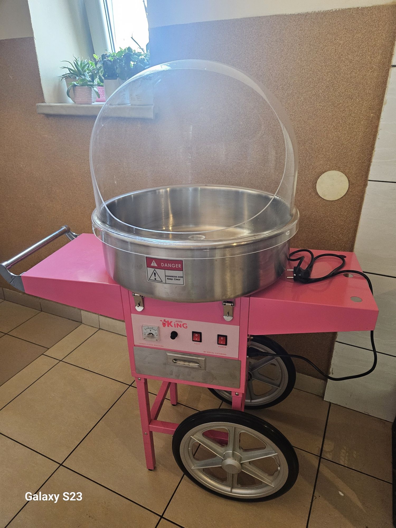 Wynajem maszyny do waty cukrowej oraz popcornu,rollbar mobilny do piwa