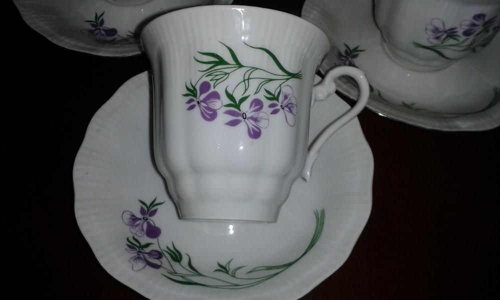 Filiżanki porcelanowe, porcelana, motyw kwiaty zestaw kawowy Wałbrzych