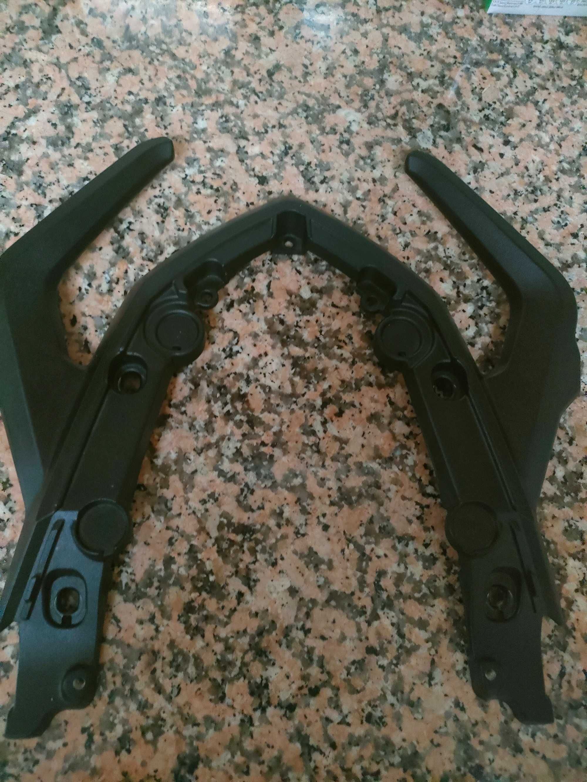 Suporte de malas laterais e maos  BMW XR 900