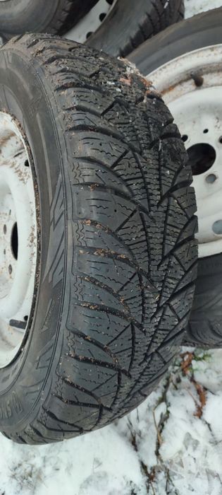 Комплект коліс на зимній резині r13 175/70 (rosava, hankook)