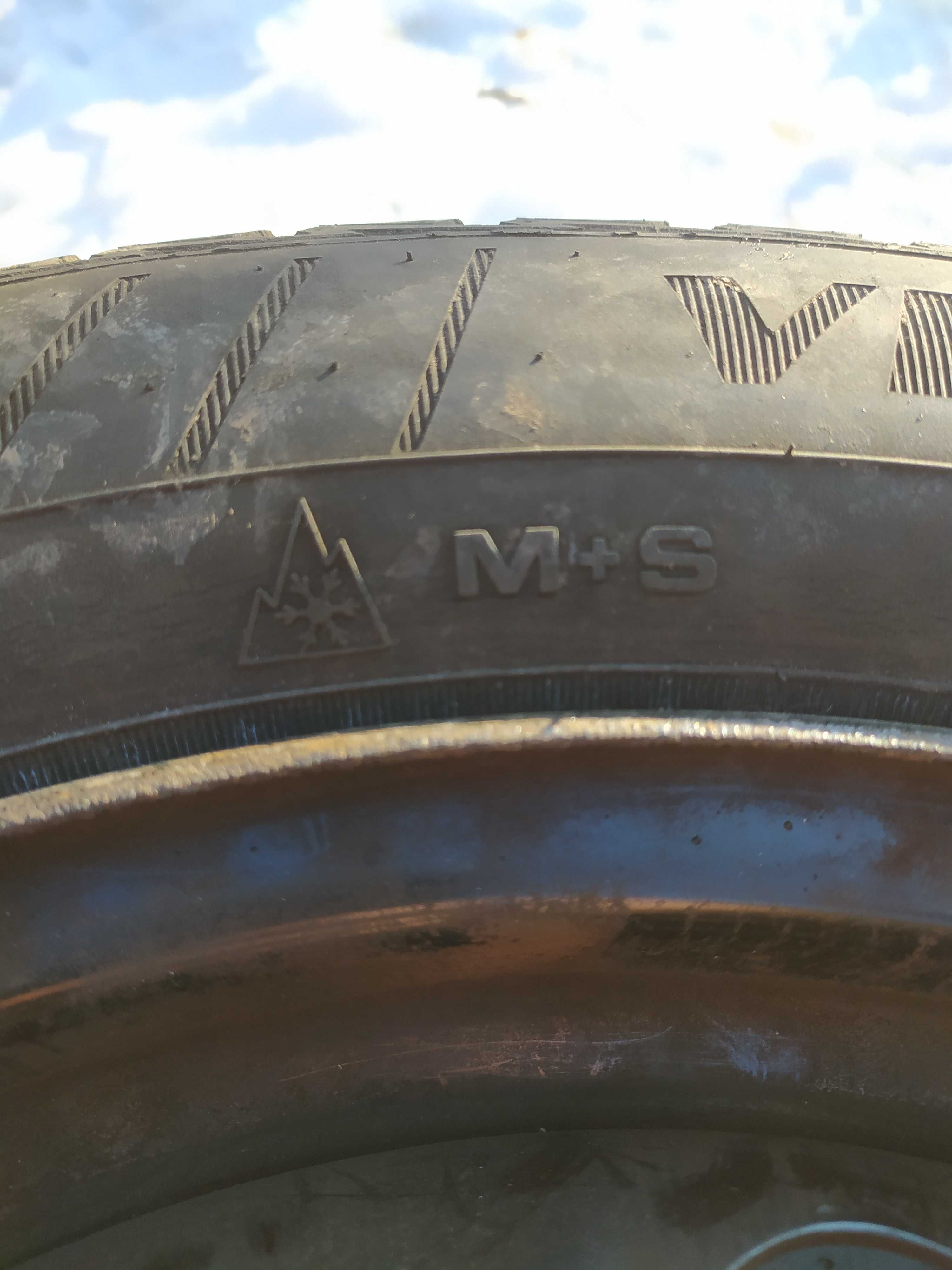 Шини205/ 55/ R16, колеса з дисками  Goodyear, Hankook