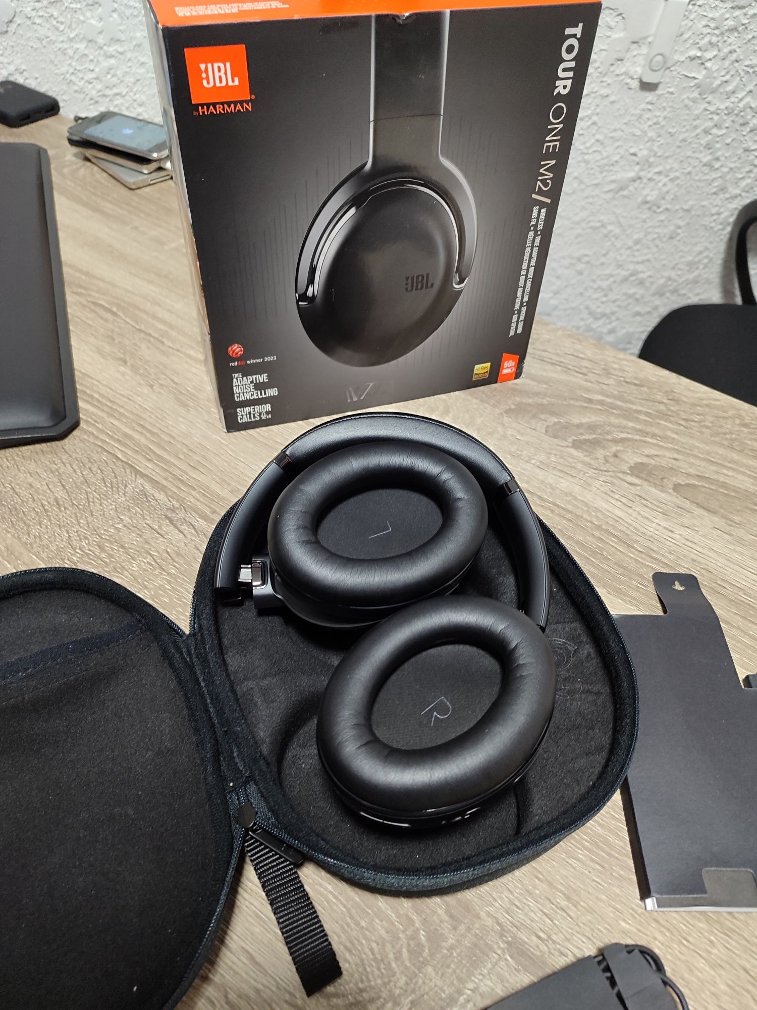 Навушники JBL Tour One M2 Black