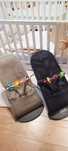 Bujak babybjorn mesh bliss,  granat z zabawkami
