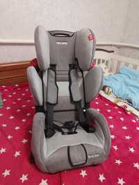 Автокрісло Recaro