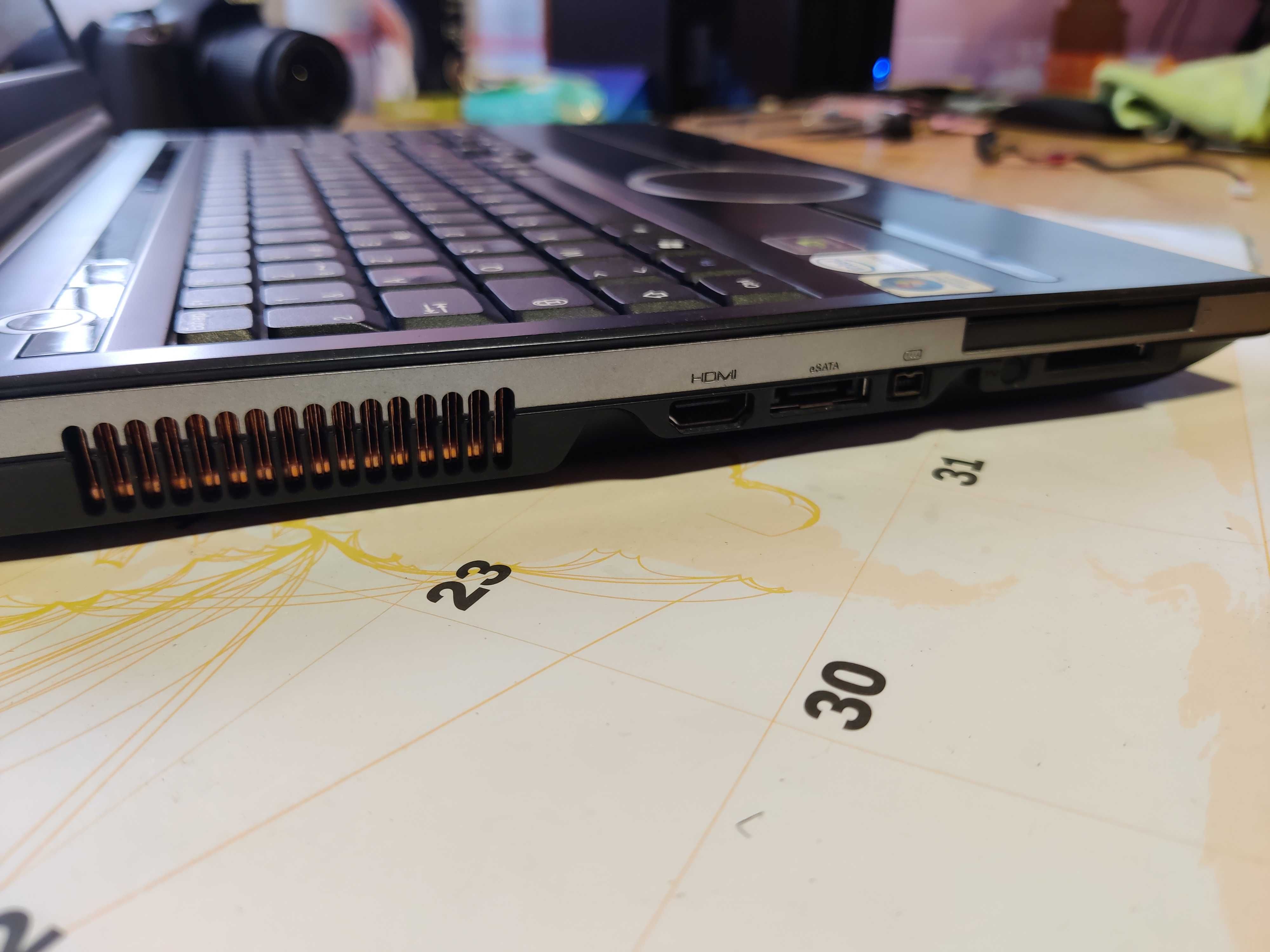 Portátil Packard Bell Ares GP2