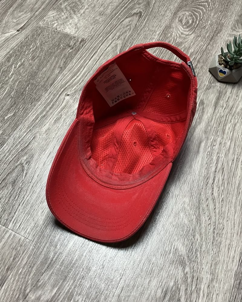 Червона кепка Moncler 100% оригінал з найновіших колекці монклер y2k