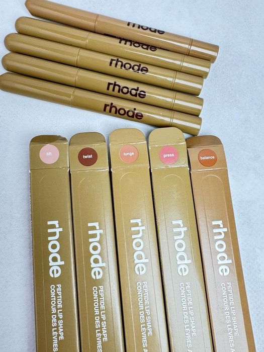 Олівець для губ Rhode