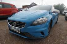 Volvo V40 XI 2013r, 1.6 Diesel, R-DESIGN, Uszkodzony przód i lekko tył, Jeździ.