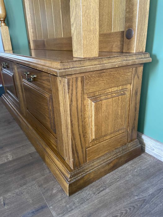 Гарнітур для передпокою з масива дуба (В-1980, Ш-1330, Г-390