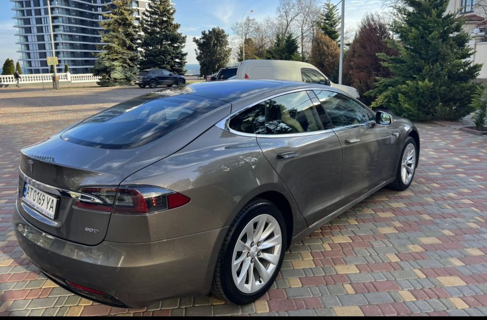 Продам Tesla Modes S