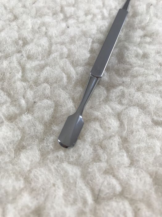 Nowe kopytko radełko pusher do odsuwania skórek Ewa Schmitt