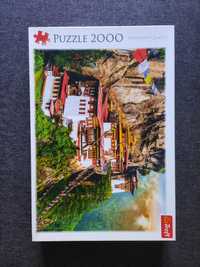 Puzzle 2000 Trefl