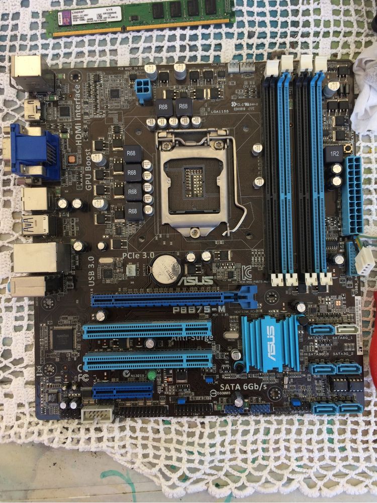 Motherboard ASUS (Avariada) - Para Reparo ou Peças
