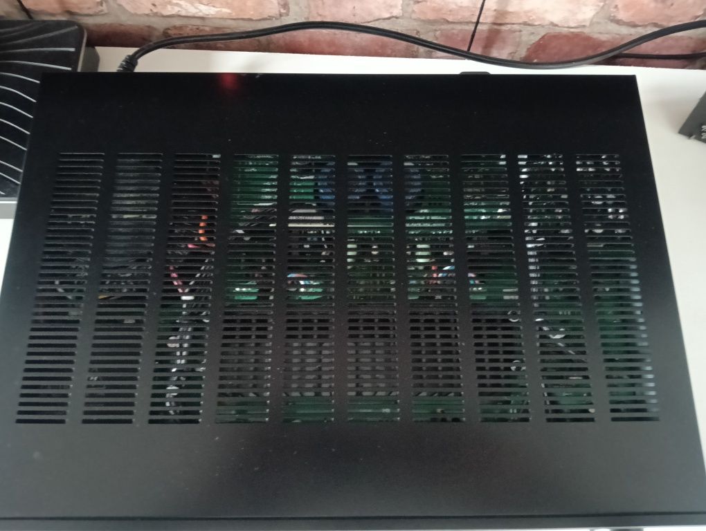 Wzmacniacz Rotel A12 USB B do połączenia z laptopem
