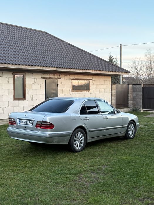 Продам Мерседес w210