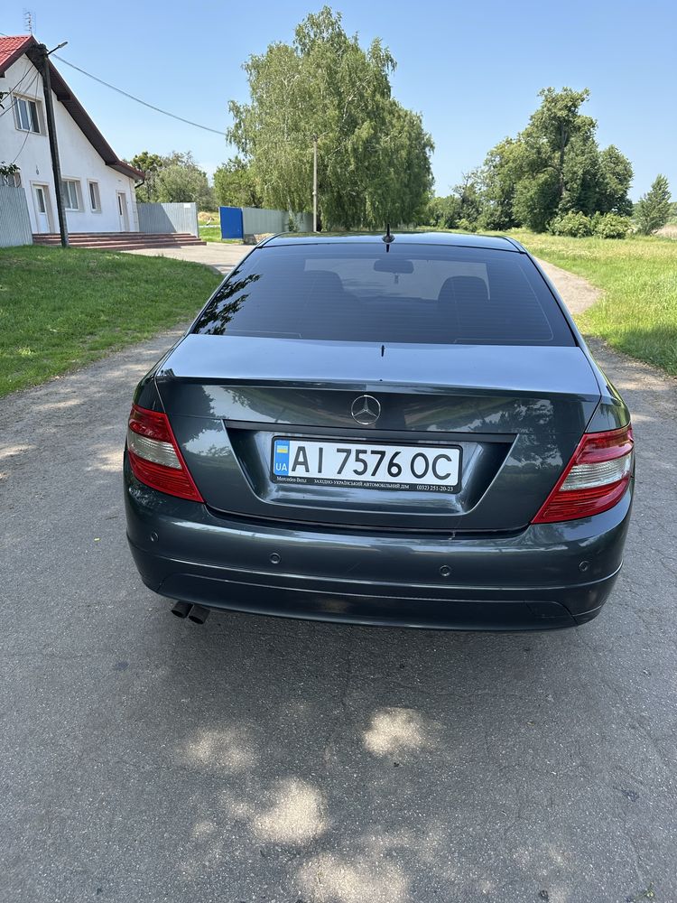 Mercedes -Benz w204