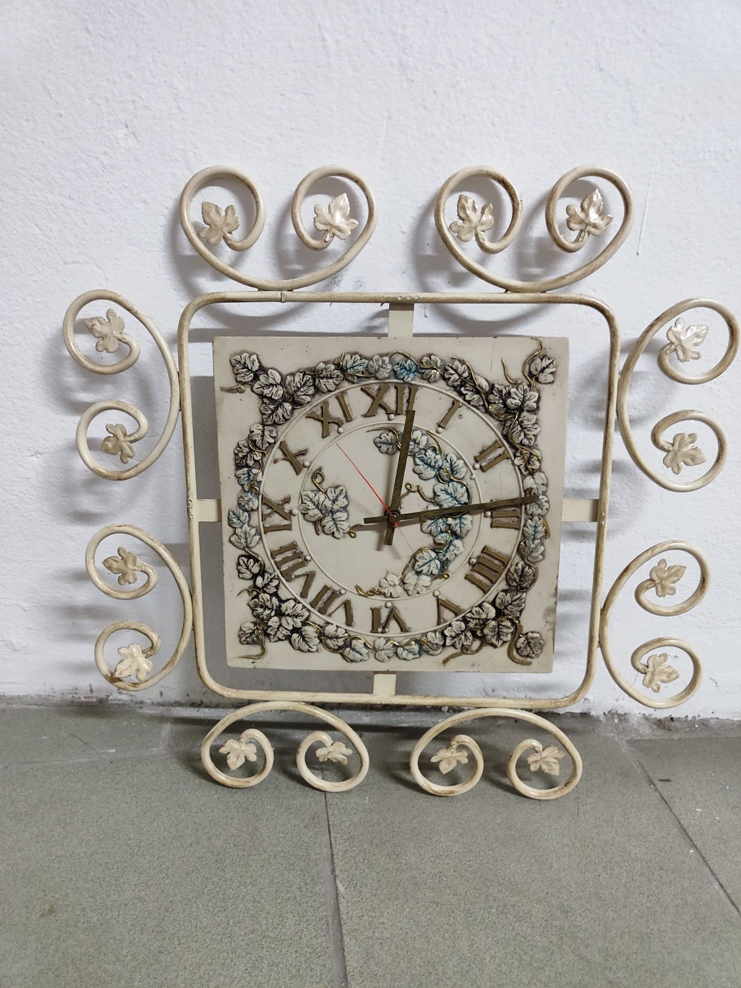 Zabytkowy kwadratowy zegar ścienny włoski Orologio Qvadratonny