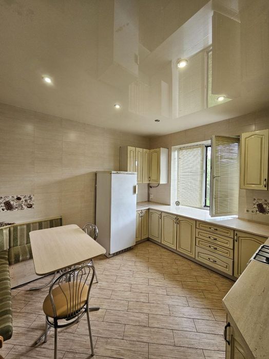 Будинок /район Довбуша/ Коломия