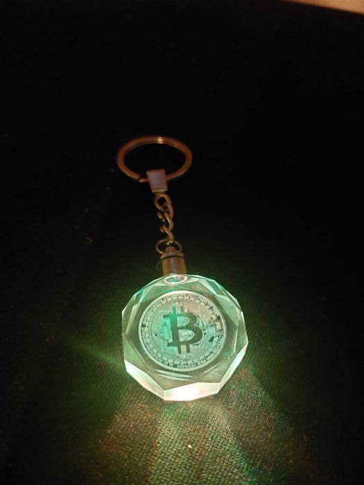 Брелок кристал  Биткоин  светящийся брелок