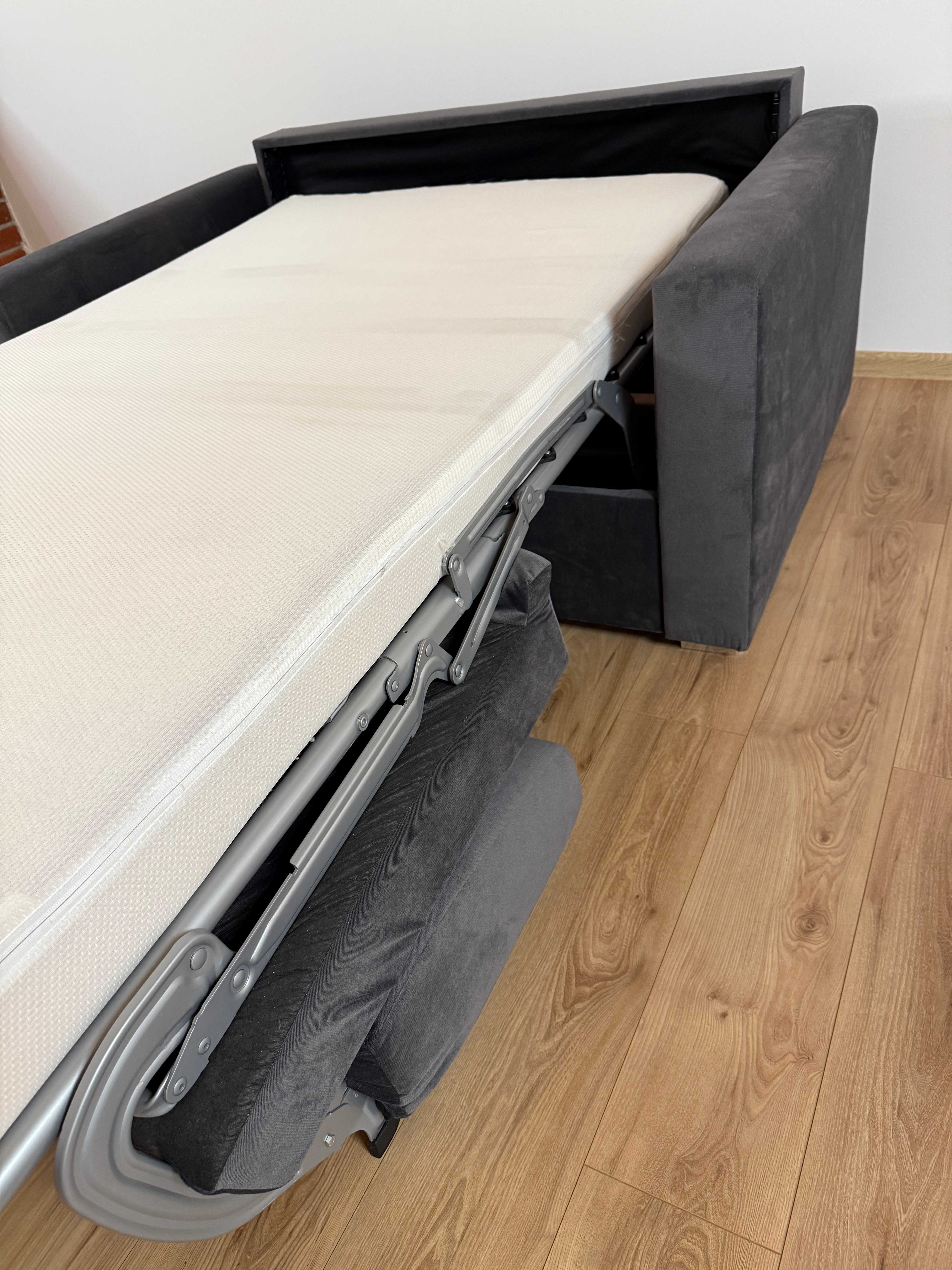 SOFA/ KANAPA z funkcją spania.