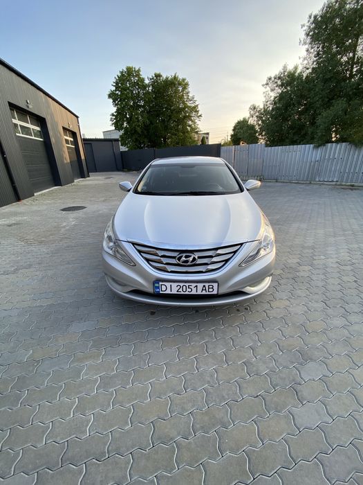 Hyundai Sonata 2011