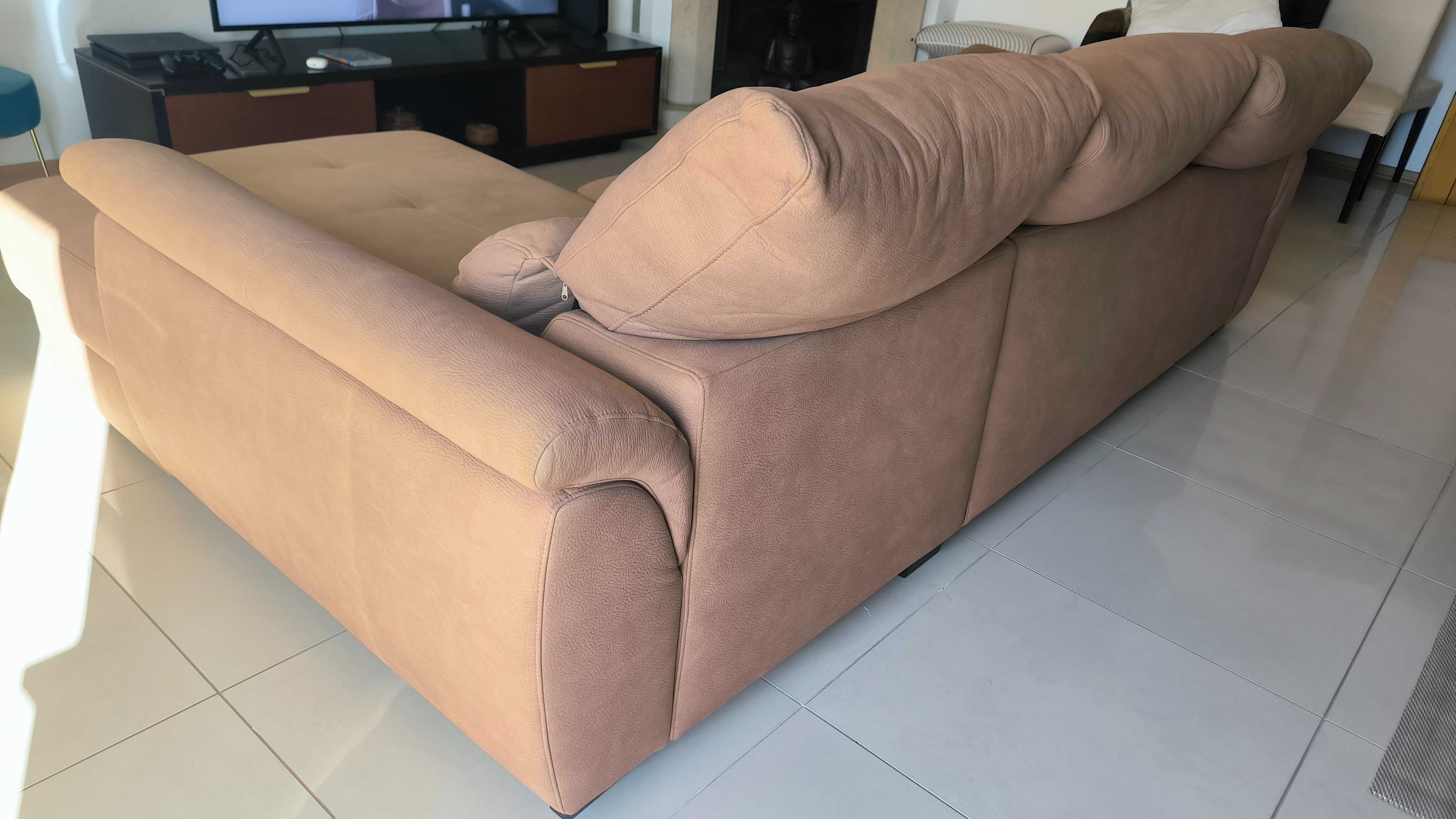 Sofá 3 lugares com chaise longue
