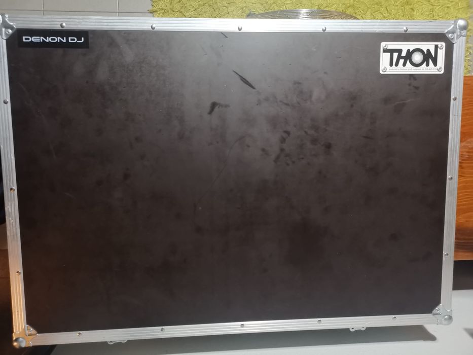 Controlador  DJ + caixa