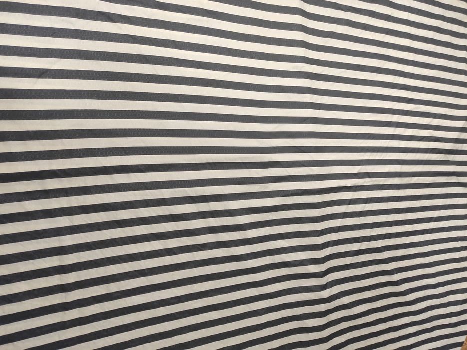 Постільна білизна .