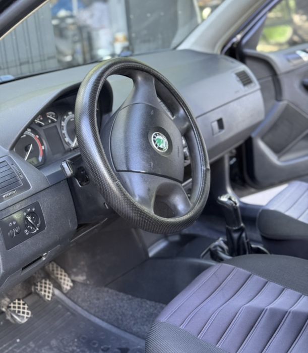 Шкода Фабія / Skoda Fabia 1.4 Газ / Бензин Універсал