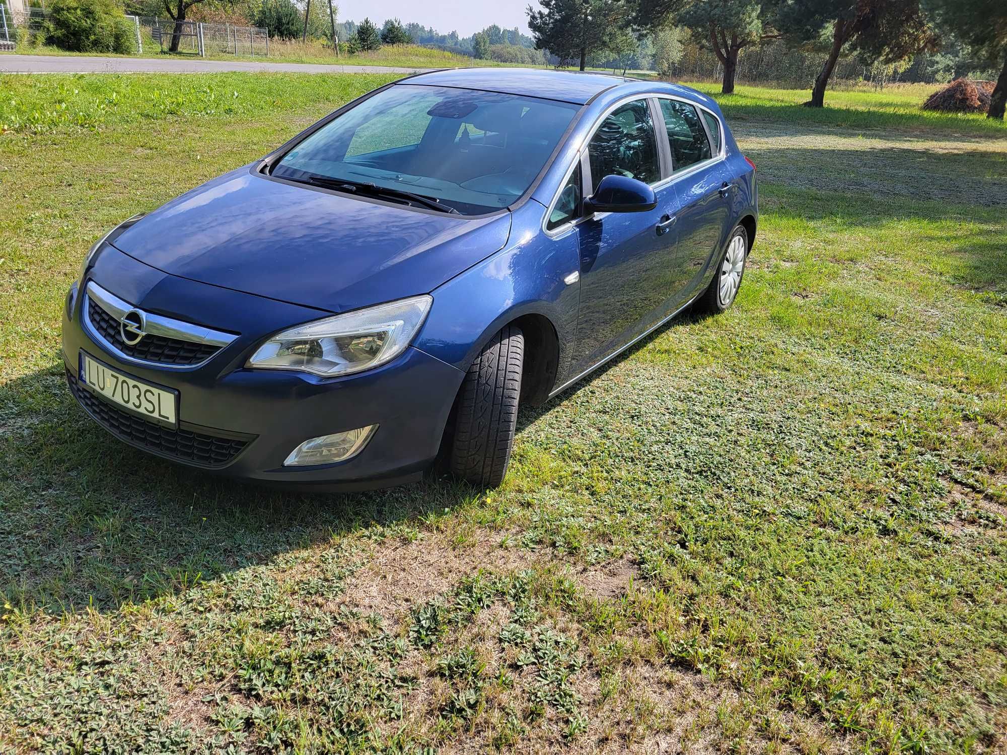 Opel  astra j 1.4 turbo 140km brc lpg nowa butla wazna do 2034