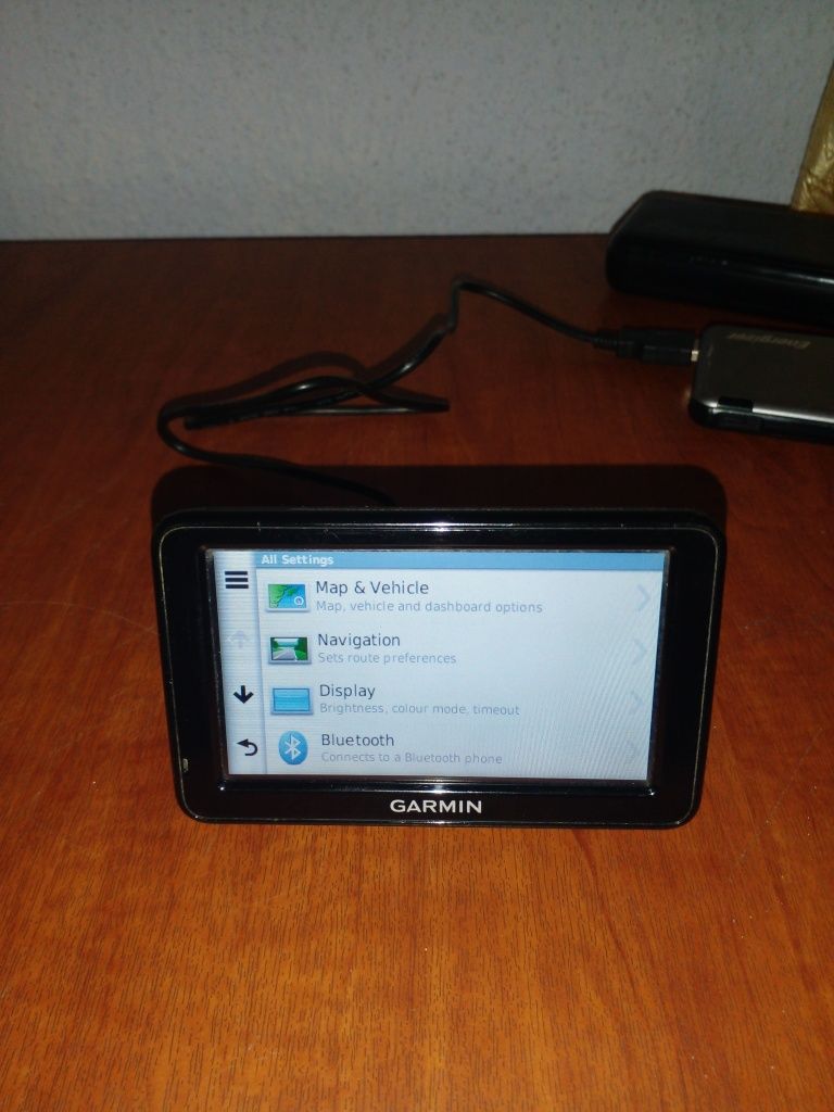 Продам GPS навигатор Garmin