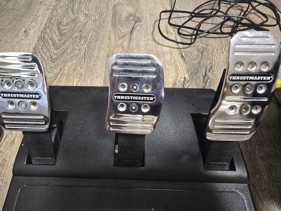 Ігрове кермо thrustmaster t300 alcantara