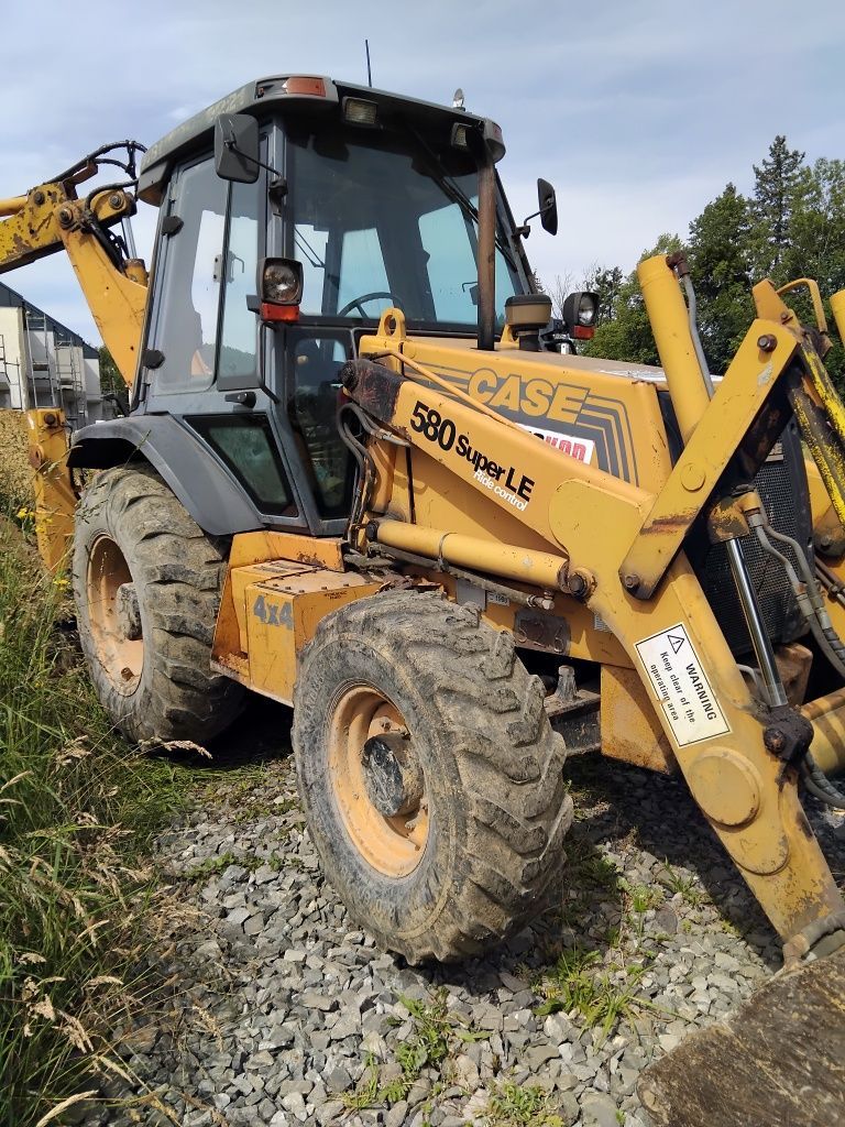 Sprzedam CASE 580 SLE 1998r.