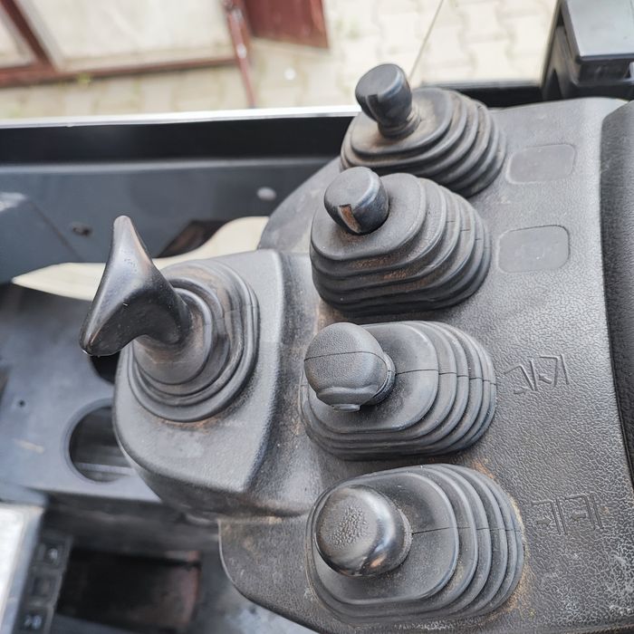 Wózek toyota kabina  42 -7fgf 15 gaz 2007r