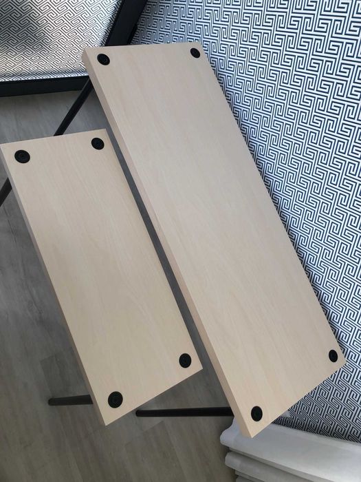 Conjunto 2 consolas / mesas de encaixar NOVAS