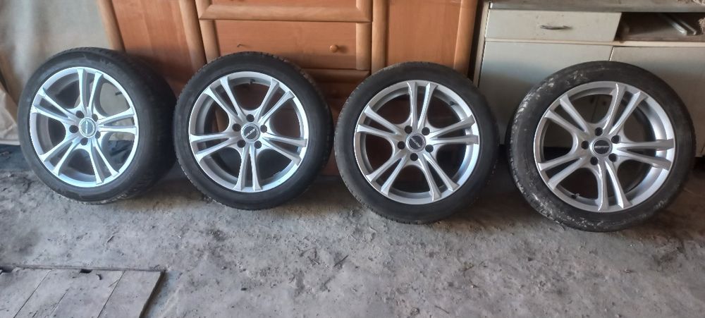 Продам  диски  с летней ризиной мишелин  225 45 17  * 112