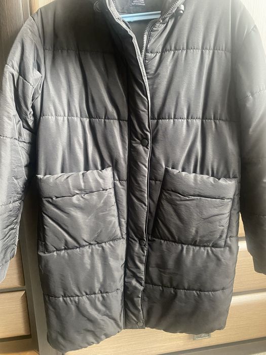 Зимова чорна куртка