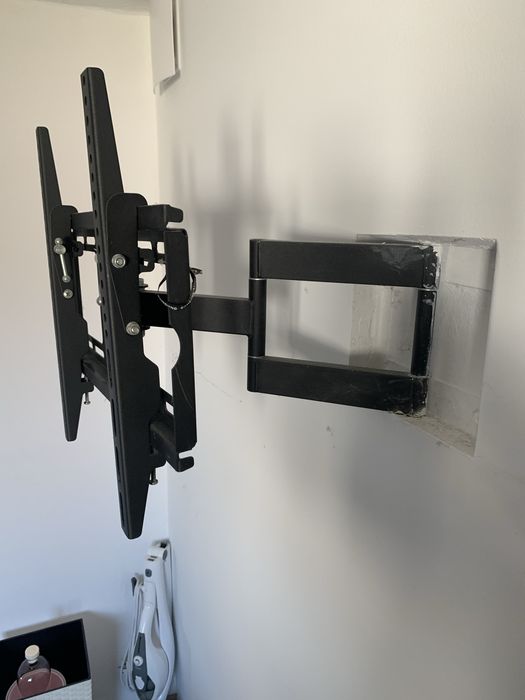 Wieszak uchwyt do TV EMMERSON