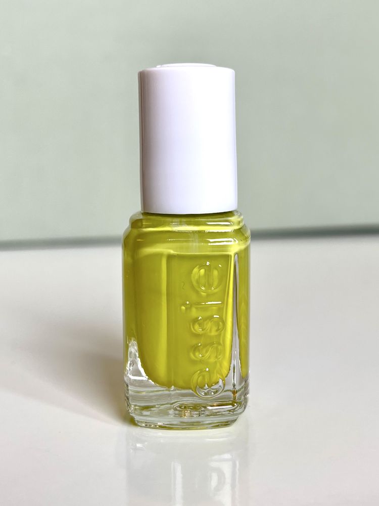Verniz verde lima Essie