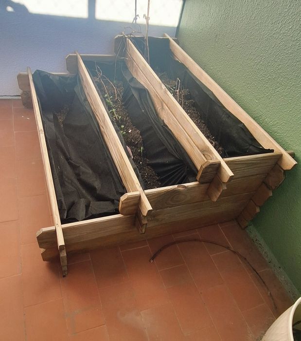 Horta vertical em escada leroy merlin