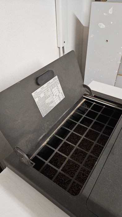 Caldeira  a pellets para sistema de aquecimento central BIOPLUS 29KW