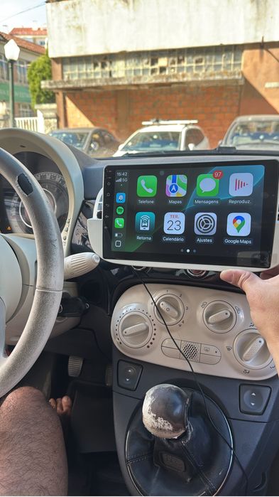 Radio carplay fiat 500 avariado