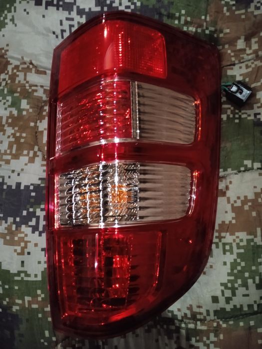 Задня фара Форд рейнджер