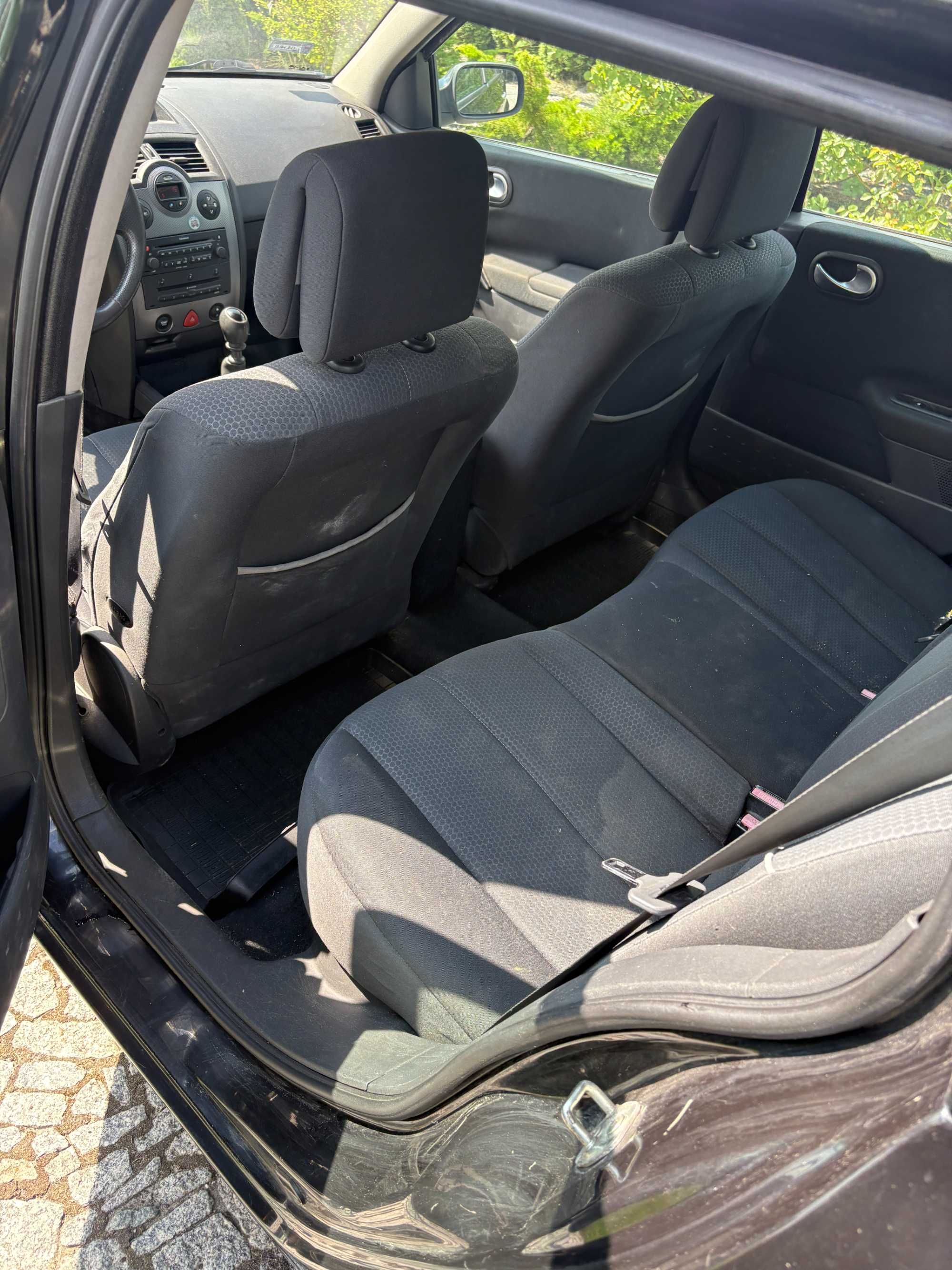 Renault Megane II 1.9DCI Fajne auto do jazdy malo pali 2x karta