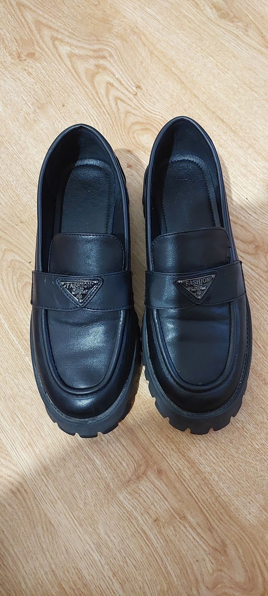 Продам лофери 600