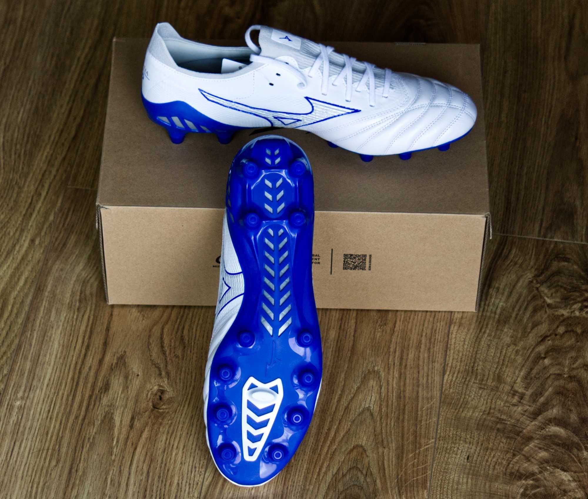 Obuwie piłkarskie Mizuno Morelia Neo 3 Elite EU 45 biało-niebieskie