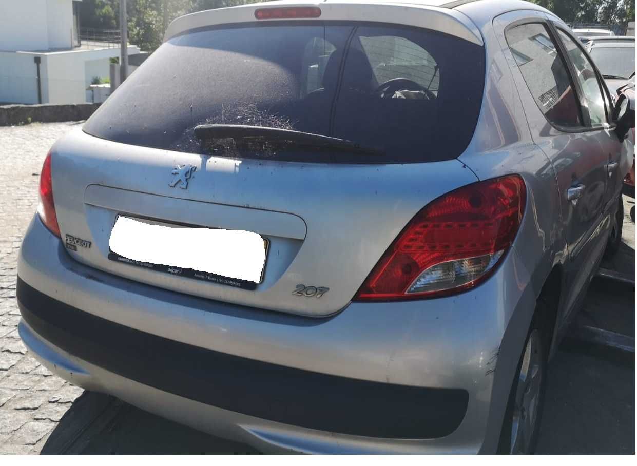 Peugeot 207 1.4 HDI 2011 | PARA PEÇAS |