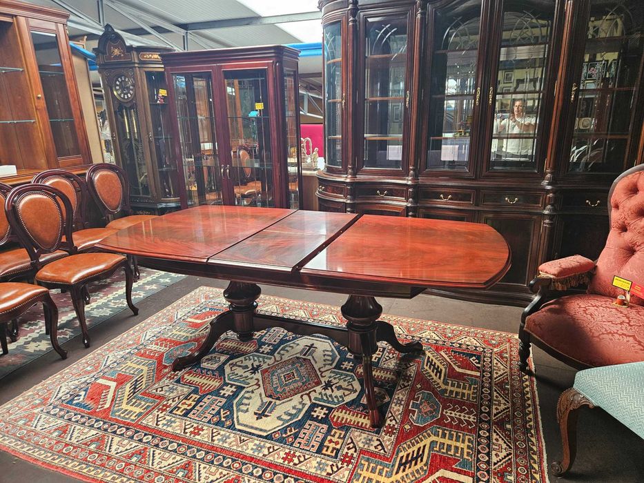 Mesa extensível - Muito bom estado geral - Só a mesa as ca