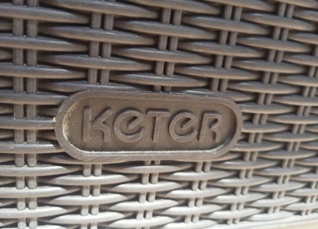 Mesa de Exterior e 2 cadeiras (Conjunto KETER)